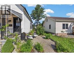 45 Oxley DRIVE - 32