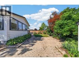 45 Oxley DRIVE - 38