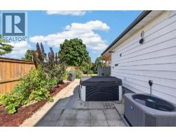 45 Oxley DRIVE - 44