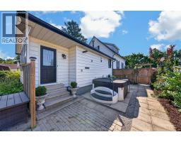 45 Oxley DRIVE - 45