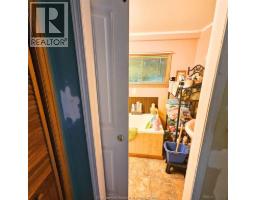 418 Gillard STREET - 14