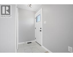 7 OXLEY DRIVE - 11