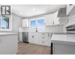 7 OXLEY DRIVE - 14