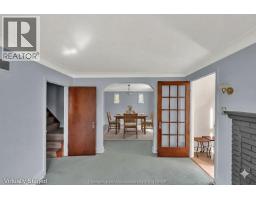 17 Grand AVENUE - 16