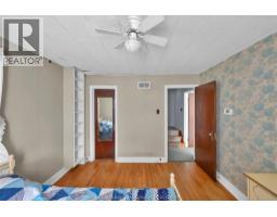 17 Grand AVENUE - 26