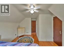 17 Grand AVENUE - 32