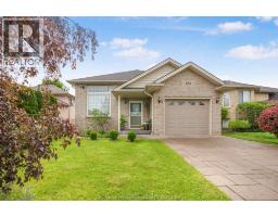 100 Manning DRIVE - 2