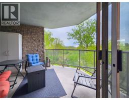 10 VAN ALLEN AVENUE - 35