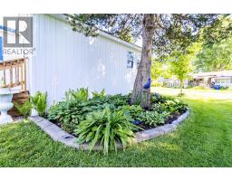 42 Regency DRIVE - 35