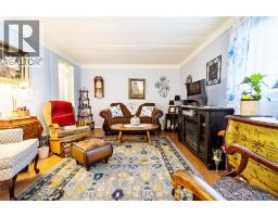 42 Regency DRIVE - 6