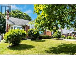 82 McFadden AVENUE - 2