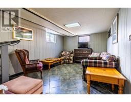 82 McFadden AVENUE - 32