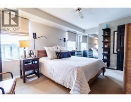 10 VAN ALLEN AVENUE UnitNo. 801 - 10