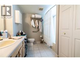 10 VAN ALLEN AVENUE UnitNo. 801 - 12
