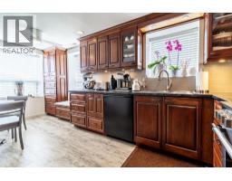 10 VAN ALLEN AVENUE UnitNo. 801 - 21