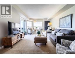 10 VAN ALLEN AVENUE UnitNo. 801 - 33