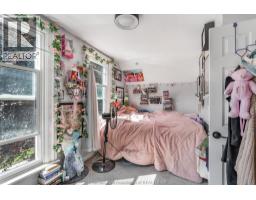 5 Tiffany STREET - 32