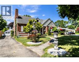 310 VICTORIA AVENUE - 3