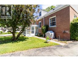 310 VICTORIA AVENUE - 38