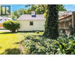 310 VICTORIA AVENUE - 42