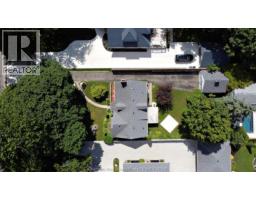 310 VICTORIA AVENUE - 44