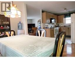 15 MONARCH DRIVE - 11