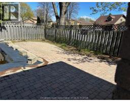 15 MONARCH DRIVE - 21