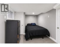 44 Alexandra AVENUE - 37