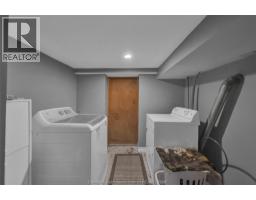 44 Alexandra AVENUE - 38