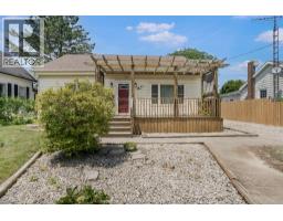 43 OXLEY DRIVE - 3