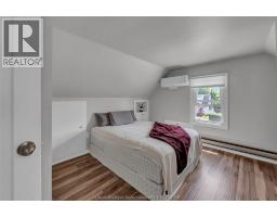 1134 Elizabeth STREET - 27
