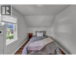 1134 Elizabeth STREET - 31