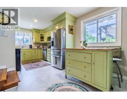 70 SIOUX DRIVE - 14