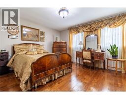 70 SIOUX DRIVE - 25