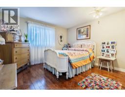 70 SIOUX DRIVE - 27
