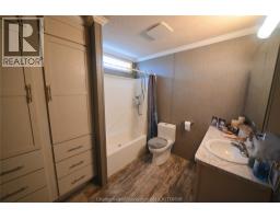 15895 Longwoods ROAD - 16