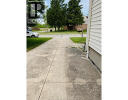 89 Bruinsma AVENUE - 38