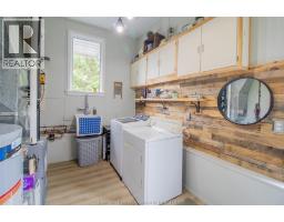 135 Alexandra AVENUE - 21