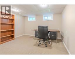 63 Warwick DRIVE - 18