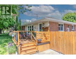 63 Warwick DRIVE - 2