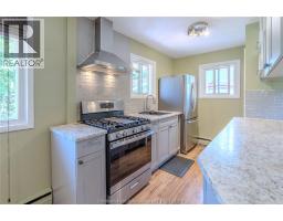 63 Warwick DRIVE - 8