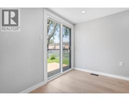 7 OXLEY DRIVE - 8