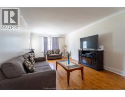 363 Lacroix STREET - 4