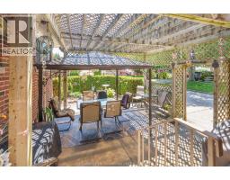 18 WOODLAND AVENUE - 10
