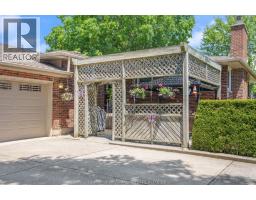 18 WOODLAND AVENUE - 12