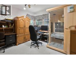 18 WOODLAND AVENUE - 26