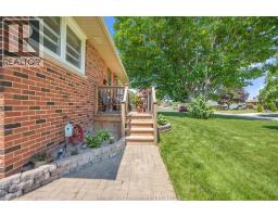 18 WOODLAND AVENUE - 3
