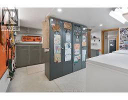 18 WOODLAND AVENUE - 34