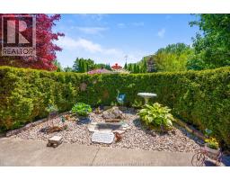 18 WOODLAND AVENUE - 8
