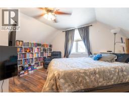 925 JAMES STREET - 22